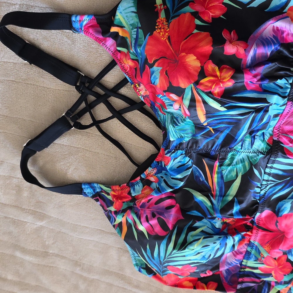 Black Tropical Floral Tankini Swim Set - Women Swim Plus Size 22 - Picture 7 of 14